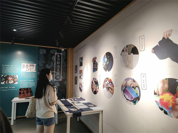 武汉纺织大学云顶7610线路检测开展新生思政第一课:在文化传承中厚植文化自信_fororder_图片8 武汉纺织大学云顶7610线路检测开展新生思政第一课:在文化传承中厚植文化自信_fororder_图片8